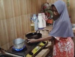 Tak Khawatir Kelangkaan LPG, Warga Desa Mundu Andalkan Biogas Kotoran Sapi,