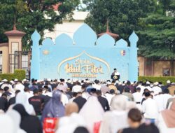 Wakapolri dan PJU Polri Salat Ied di Lapangan Bhayangkara Jakarta 2025