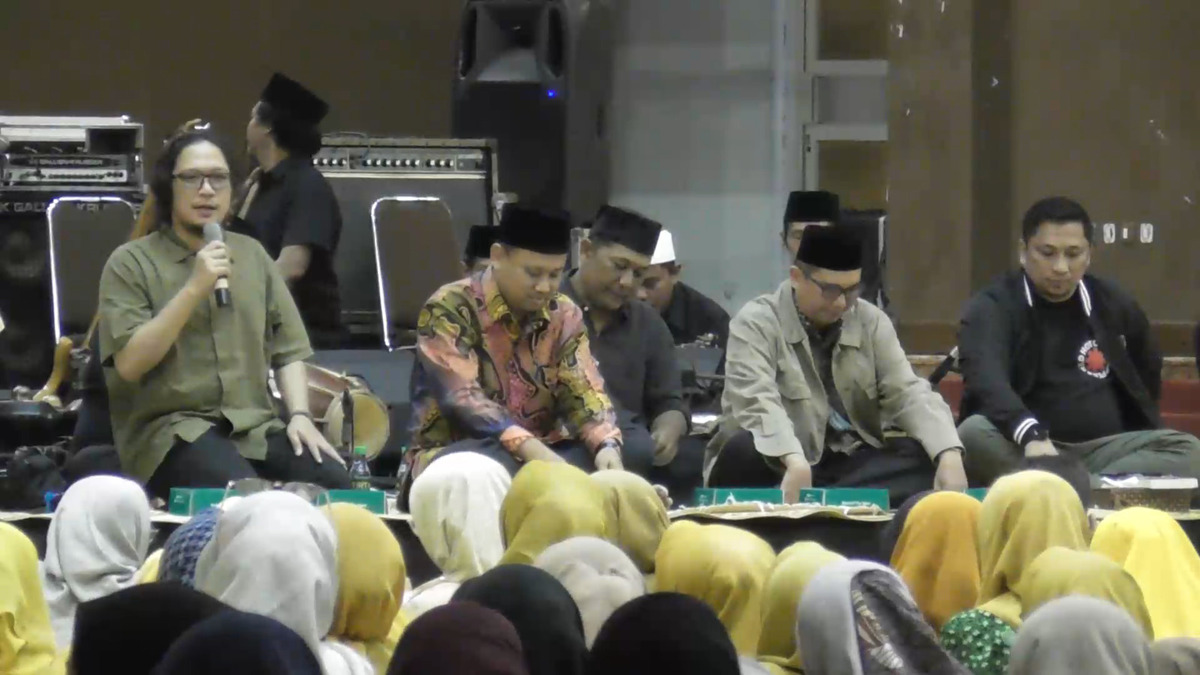 Sosialisasikan Kedaulatan Pangan, Muhammadiyah Gelar Sinau Bareng Kiai Kanjeng dengan Musik dan Puisi Satire