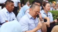 Suasana Haru, saat Pimpinan Sritek, menyampaikan salam perpisahan, kepada ribuan karyawan Sritek