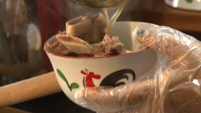 Sop Rempah Tulang Sumsum: Kuliner Hangat yang Top Markotop 5 untuk Berbuka Puasa