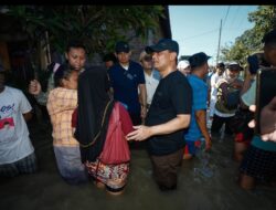 Pelukan Hangat Ahmad Luthfi untuk Warga Terdampak Rob di Sayung Demak