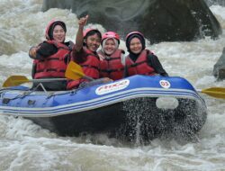 Asyiknya Rafting di Sungai Progo Taman Kyai Langgeng Magelang