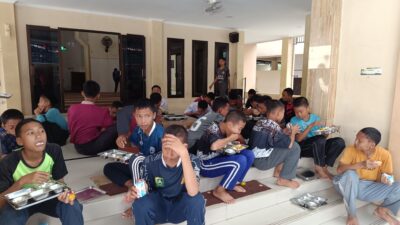 Program MBG Sentuh Ratusan Siswa SMP Muhammadiyah Wonopringgo Pekalongan