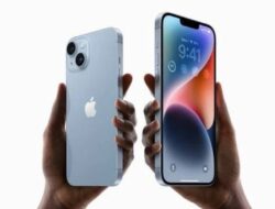 Trump Luncurkan HP Pesaing iPhone, Segini Harganya