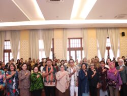 Pergeseran Tren Busana, Sandang Mode Lokal Perlu Diperkuat Dengan Berbasis Tradisi dan Warisan