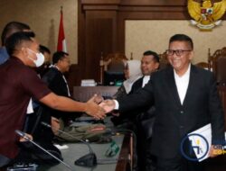 Hasto Divonis 3,5 Tahun Penjara, Tim Kuasa Hukum : Sidang Ini Pesanan Politik