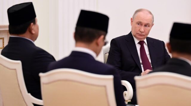 0848WhatsApp_Image_2026-04-13_at_9.43.44_PM